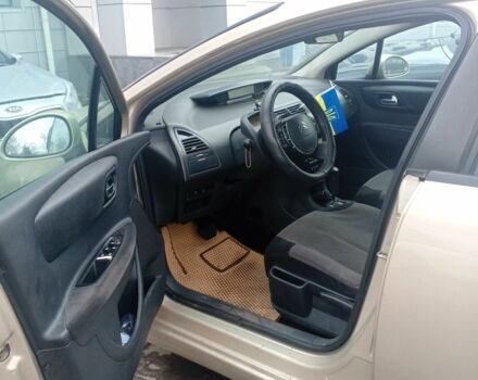 Бежевый Ситроен С4 Пикассо, объемом двигателя 1.6 л и пробегом 250 тыс. км за 3800 $, фото 5 на Automoto.ua