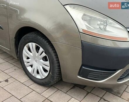 Бежевый Ситроен С4 Пикассо, объемом двигателя 1.6 л и пробегом 230 тыс. км за 5000 $, фото 4 на Automoto.ua