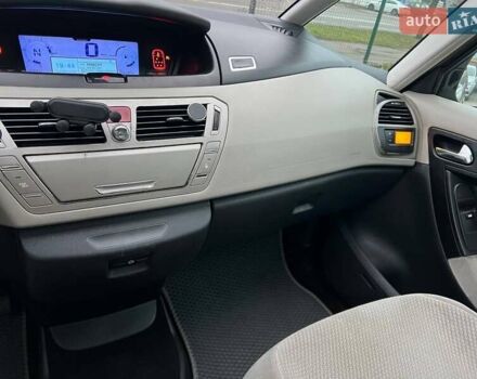 Бежевый Ситроен С4 Пикассо, объемом двигателя 1.6 л и пробегом 230 тыс. км за 5000 $, фото 12 на Automoto.ua