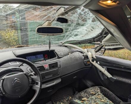 Бежевый Ситроен С4 Пикассо, объемом двигателя 2 л и пробегом 310 тыс. км за 2000 $, фото 4 на Automoto.ua