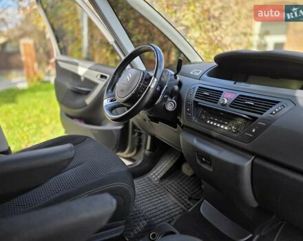 Ситроен С4 Пикассо 2009 в Бердичеве на Automoto.ua Бежевый Ситроен С4 Пикассо, объемом двигателя 1.6 л и пробегом 240 тыс. км за 3999 $, фото 52 на Automoto.ua