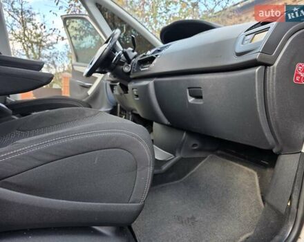 Ситроен С4 Пикассо 2009 в Бердичеве на Automoto.ua Бежевый Ситроен С4 Пикассо, объемом двигателя 1.6 л и пробегом 240 тыс. км за 3999 $, фото 44 на Automoto.ua