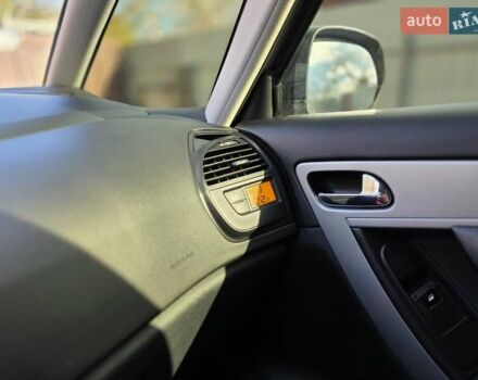Ситроен С4 Пикассо 2009 в Бердичеве на Automoto.ua Бежевый Ситроен С4 Пикассо, объемом двигателя 1.6 л и пробегом 240 тыс. км за 3999 $, фото 17 на Automoto.ua