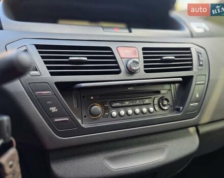 Бежевий Сітроен С4 Пікассо, об'ємом двигуна 1.6 л та пробігом 240 тис. км за 4500 $, фото 18 на Automoto.ua