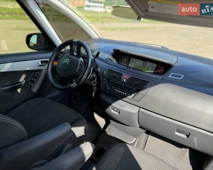 Бежевый Ситроен С4 Пикассо, объемом двигателя 1.6 л и пробегом 240 тыс. км за 4500 $, фото 8 на Automoto.ua