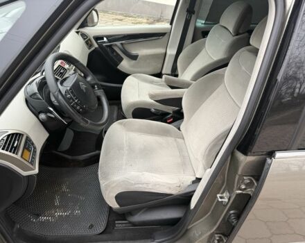 Бежевий Сітроен С4 Пікассо, об'ємом двигуна 1.6 л та пробігом 260 тис. км за 5000 $, фото 10 на Automoto.ua