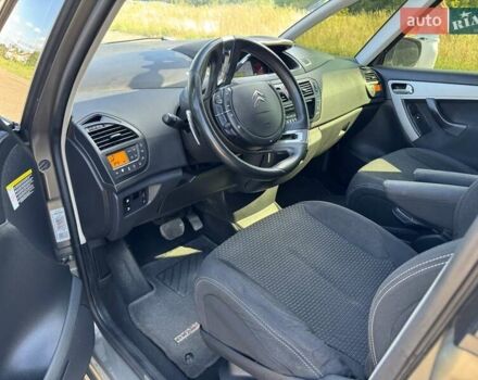 Бежевый Ситроен С4 Пикассо, объемом двигателя 1.6 л и пробегом 240 тыс. км за 4500 $, фото 5 на Automoto.ua