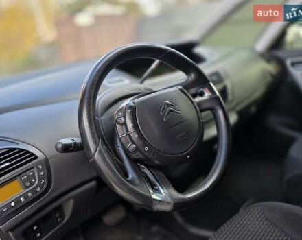 Бежевий Сітроен С4 Пікассо, об'ємом двигуна 1.6 л та пробігом 240 тис. км за 4500 $, фото 46 на Automoto.ua