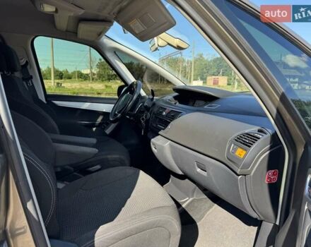 Бежевый Ситроен С4 Пикассо, объемом двигателя 1.6 л и пробегом 240 тыс. км за 4500 $, фото 6 на Automoto.ua