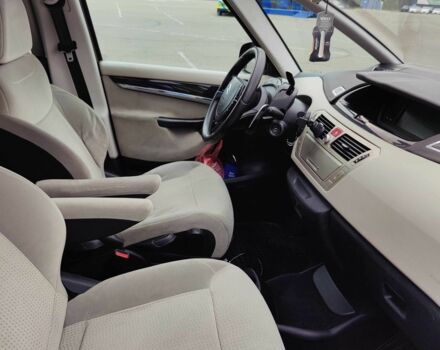 Бежевый Ситроен С4 Пикассо, объемом двигателя 1.6 л и пробегом 208 тыс. км за 5525 $, фото 4 на Automoto.ua