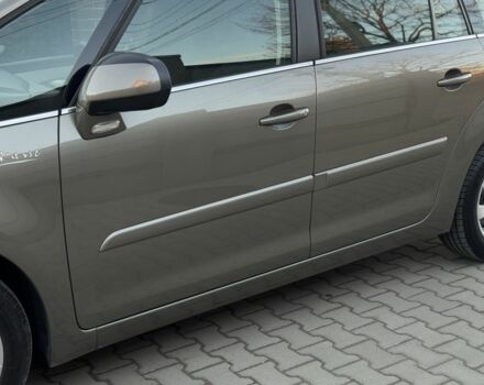 Бежевий Сітроен С4 Пікассо, об'ємом двигуна 1.6 л та пробігом 230 тис. км за 7500 $, фото 10 на Automoto.ua