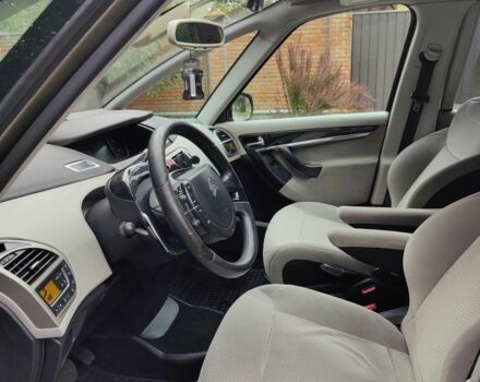 Бежевый Ситроен С4 Пикассо, объемом двигателя 1.6 л и пробегом 208 тыс. км за 5525 $, фото 1 на Automoto.ua