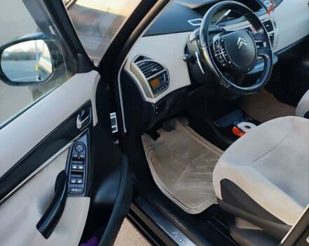 Черный Ситроен С4 Пикассо, объемом двигателя 2 л и пробегом 320 тыс. км за 4600 $, фото 23 на Automoto.ua