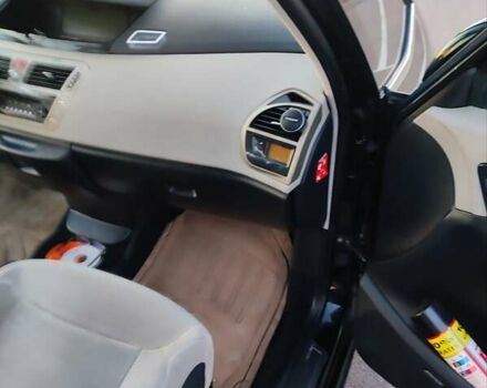 Черный Ситроен С4 Пикассо, объемом двигателя 2 л и пробегом 320 тыс. км за 4600 $, фото 22 на Automoto.ua