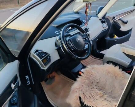 Черный Ситроен С4 Пикассо, объемом двигателя 2 л и пробегом 320 тыс. км за 4600 $, фото 19 на Automoto.ua