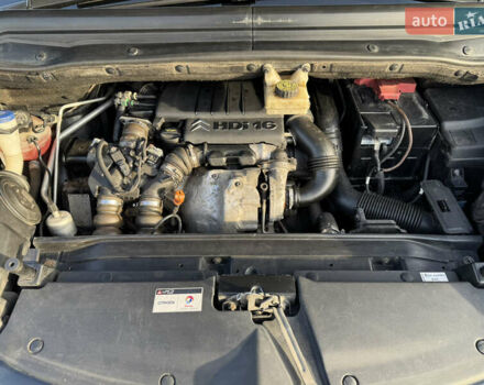 Черный Ситроен С4 Пикассо, объемом двигателя 1.56 л и пробегом 250 тыс. км за 6200 $, фото 23 на Automoto.ua