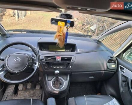 Ситроен С4 Пикассо 2007 в Калиновке на Automoto.ua Черный Ситроен С4 Пикассо, объемом двигателя 1.75 л и пробегом 280 тыс. км за 2800 $, фото 6 на Automoto.ua