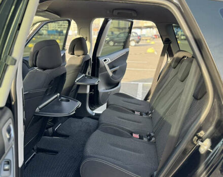 Черный Ситроен С4 Пикассо, объемом двигателя 1.56 л и пробегом 250 тыс. км за 6200 $, фото 16 на Automoto.ua