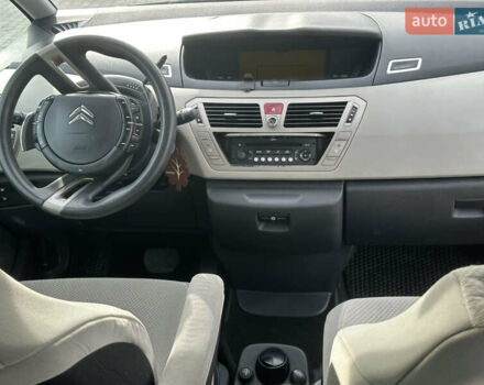 Черный Ситроен С4 Пикассо, объемом двигателя 1.56 л и пробегом 255 тыс. км за 5600 $, фото 11 на Automoto.ua