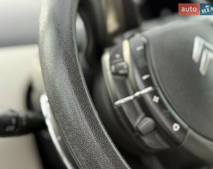 Черный Ситроен С4 Пикассо, объемом двигателя 1.56 л и пробегом 255 тыс. км за 5600 $, фото 10 на Automoto.ua