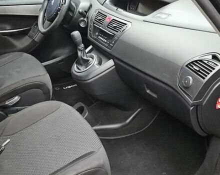 Черный Ситроен С4 Пикассо, объемом двигателя 1.75 л и пробегом 257 тыс. км за 5300 $, фото 7 на Automoto.ua