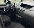 Черный Ситроен С4 Пикассо, объемом двигателя 2 л и пробегом 200 тыс. км за 5100 $, фото 4 на Automoto.ua