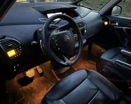 Ситроен С4 Пикассо 2008 в Макарове на Automoto.ua Черный Ситроен С4 Пикассо, объемом двигателя 2 л и пробегом 250 тыс. км за 6700 $, фото 19 на Automoto.ua