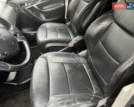 Черный Ситроен С4 Пикассо, объемом двигателя 2 л и пробегом 280 тыс. км за 6500 $, фото 8 на Automoto.ua
