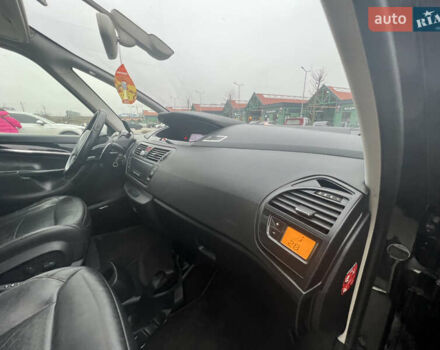 Черный Ситроен С4 Пикассо, объемом двигателя 2 л и пробегом 289 тыс. км за 5950 $, фото 24 на Automoto.ua