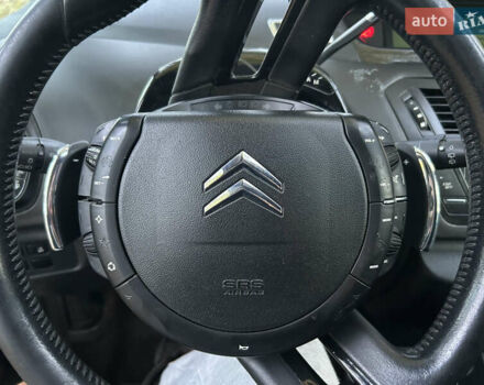 Ситроен С4 Пикассо 2008 в Макарове на Automoto.ua Черный Ситроен С4 Пикассо, объемом двигателя 2 л и пробегом 250 тыс. км за 6700 $, фото 25 на Automoto.ua