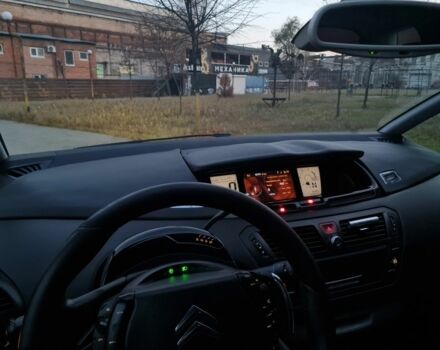 Чорний Сітроен С4 Пікассо, об'ємом двигуна 1.6 л та пробігом 293 тис. км за 4900 $, фото 9 на Automoto.ua
