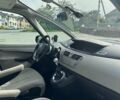 Черный Ситроен С4 Пикассо, объемом двигателя 2 л и пробегом 220 тыс. км за 5000 $, фото 18 на Automoto.ua