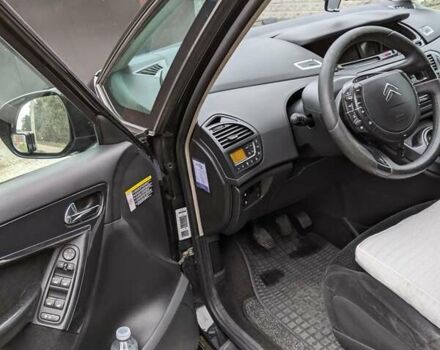Чорний Сітроен С4 Пікассо, об'ємом двигуна 1.6 л та пробігом 290 тис. км за 5999 $, фото 5 на Automoto.ua