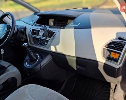 Чорний Сітроен С4 Пікассо, об'ємом двигуна 2 л та пробігом 215 тис. км за 6850 $, фото 31 на Automoto.ua