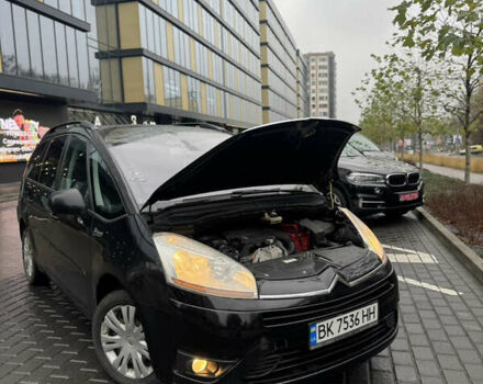 Черный Ситроен С4 Пикассо, объемом двигателя 1.6 л и пробегом 318 тыс. км за 4000 $, фото 8 на Automoto.ua