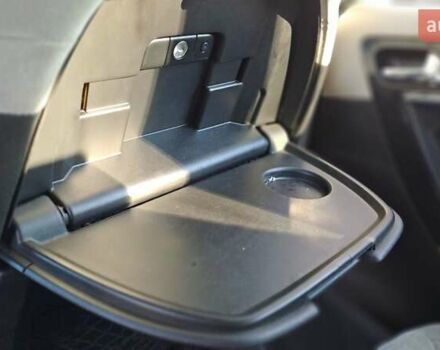 Чорний Сітроен С4 Пікассо, об'ємом двигуна 2 л та пробігом 215 тис. км за 6850 $, фото 28 на Automoto.ua