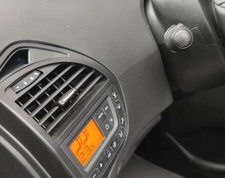 Чорний Сітроен С4 Пікассо, об'ємом двигуна 1.6 л та пробігом 279 тис. км за 5999 $, фото 13 на Automoto.ua