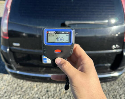 Чорний Сітроен С4 Пікассо, об'ємом двигуна 1.5 л та пробігом 258 тис. км за 7200 $, фото 18 на Automoto.ua