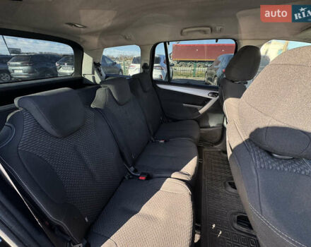 Чорний Сітроен С4 Пікассо, об'ємом двигуна 1.5 л та пробігом 258 тис. км за 7200 $, фото 7 на Automoto.ua