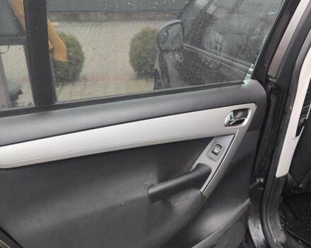 Чорний Сітроен С4 Пікассо, об'ємом двигуна 1.6 л та пробігом 195 тис. км за 8300 $, фото 8 на Automoto.ua