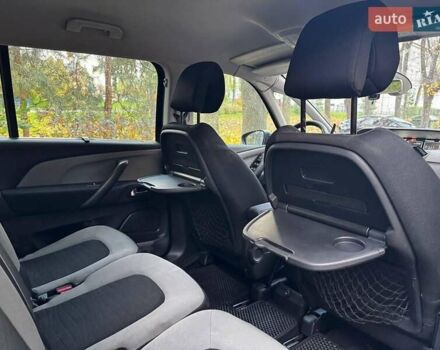 Ситроен С4 Пикассо 2015 в Киеве на Automoto.ua Черный Ситроен С4 Пикассо, объемом двигателя 2 л и пробегом 283 тыс. км за 10490 $, фото 24 на Automoto.ua