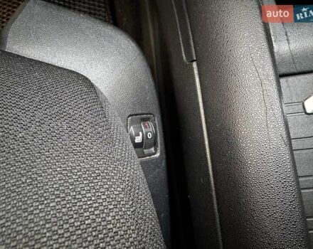 Ситроен С4 Пикассо 2015 в Киеве на Automoto.ua Черный Ситроен С4 Пикассо, объемом двигателя 2 л и пробегом 283 тыс. км за 10490 $, фото 18 на Automoto.ua