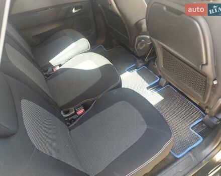 Чорний Сітроен С4 Пікассо, об'ємом двигуна 1.6 л та пробігом 235 тис. км за 10800 $, фото 4 на Automoto.ua