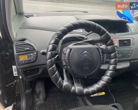 Ситроен С4 Пикассо 2010 в Николаеве на Automoto.ua Черный Ситроен С4 Пикассо, объемом двигателя 1.56 л и пробегом 280 тыс. км за 7500 $, фото 18 на Automoto.ua