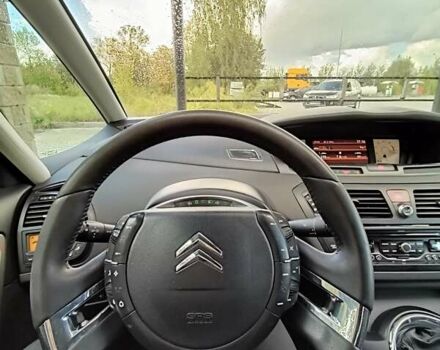 Ситроен С4 Пикассо 2010 в Сокале на Automoto.ua Черный Ситроен С4 Пикассо, объемом двигателя 1.6 л и пробегом 288 тыс. км за 6100 $, фото 7 на Automoto.ua