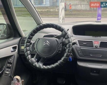 Ситроен С4 Пикассо 2010 в Николаеве на Automoto.ua Черный Ситроен С4 Пикассо, объемом двигателя 1.56 л и пробегом 280 тыс. км за 7500 $, фото 23 на Automoto.ua