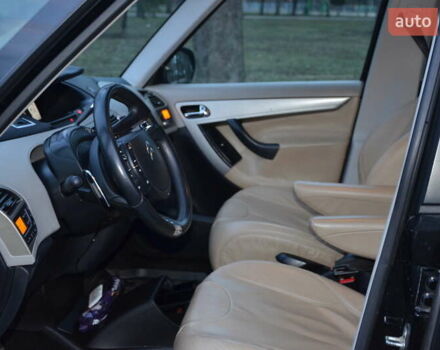 Черный Ситроен С4 Пикассо, объемом двигателя 1.6 л и пробегом 315 тыс. км за 7700 $, фото 15 на Automoto.ua