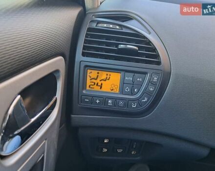 Черный Ситроен С4 Пикассо, объемом двигателя 1.56 л и пробегом 244 тыс. км за 7200 $, фото 8 на Automoto.ua