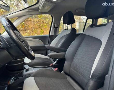 Черный Ситроен С4 Пикассо, объемом двигателя 2 л и пробегом 283 тыс. км за 10490 $, фото 17 на Automoto.ua