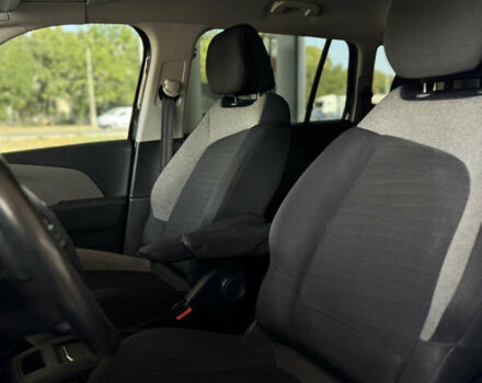 Чорний Сітроен С4 Пікассо, об'ємом двигуна 2 л та пробігом 270 тис. км за 9500 $, фото 7 на Automoto.ua